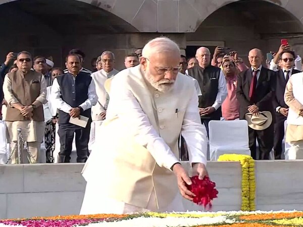 Gandhi Jayanti पर पीएम मोदी ने क्या कहा? लाल बहादुर शास्त्री को भी किया याद