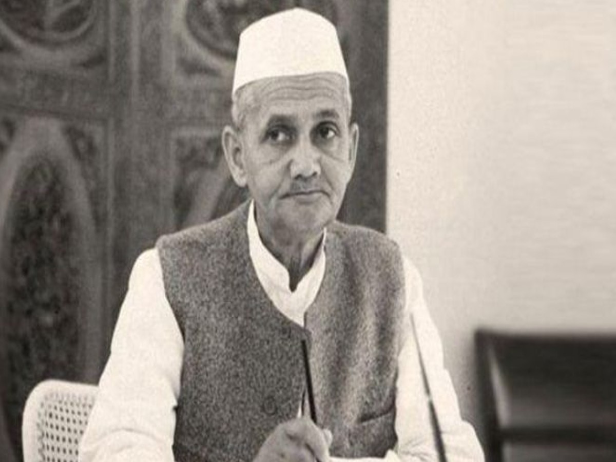 Lal Bahadur Shastri 2023 की जयंती पर जानें उनके जीवन से जुड़े कुछ अनकहे किस्से