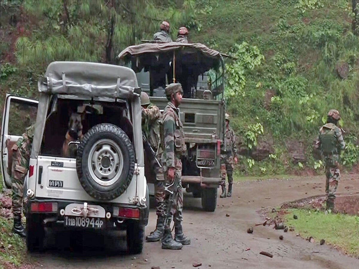 Kulgam Encounter: कुलगाम में सुरक्षाबलों को बड़ी कामयाबी, 5 घंटों तक चले एनकाउंटर में 2 आतंकवादी ढेर