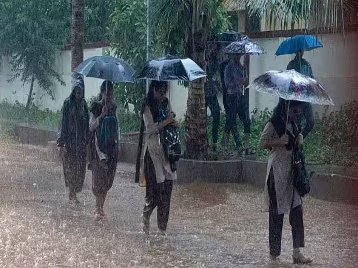 Weather Report: आने वाले मैचों में क्या बारिश डालेगी खलल? जानें क्या कहता है मौसम विभाग Weather Report: आने वाले मैचों में क्या बारिश डालेगी खलल? जानें क्या कहता है मौसम विभाग