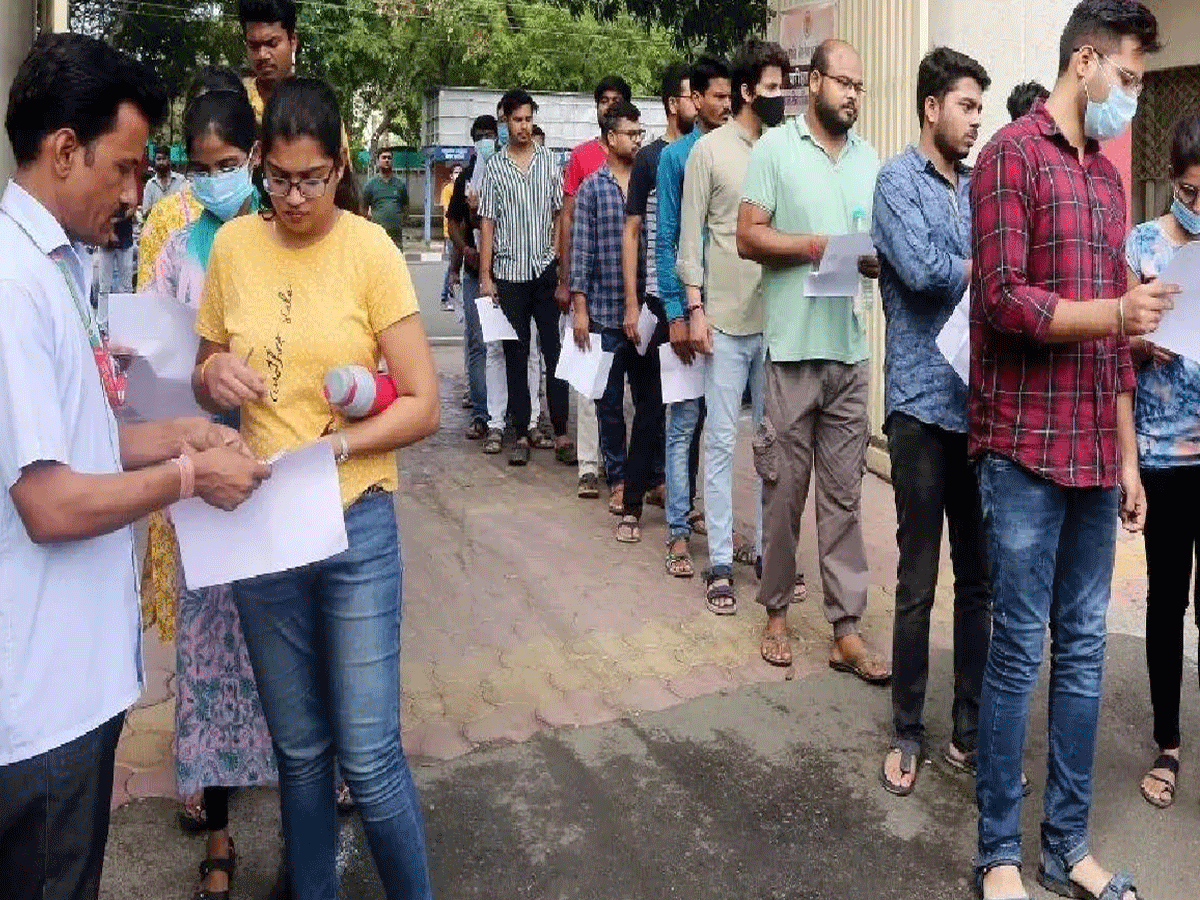 JSSC: झारखंड में पारा टीचर भर्ती के लिए फिर से आवेदन शुरू, जानें किन जिलों में हैं ज्यादा पद JSSC: झारखंड में पारा टीचर भर्ती के लिए फिर से आवेदन शुरू, जानें किन जिलों में हैं ज्यादा पद
