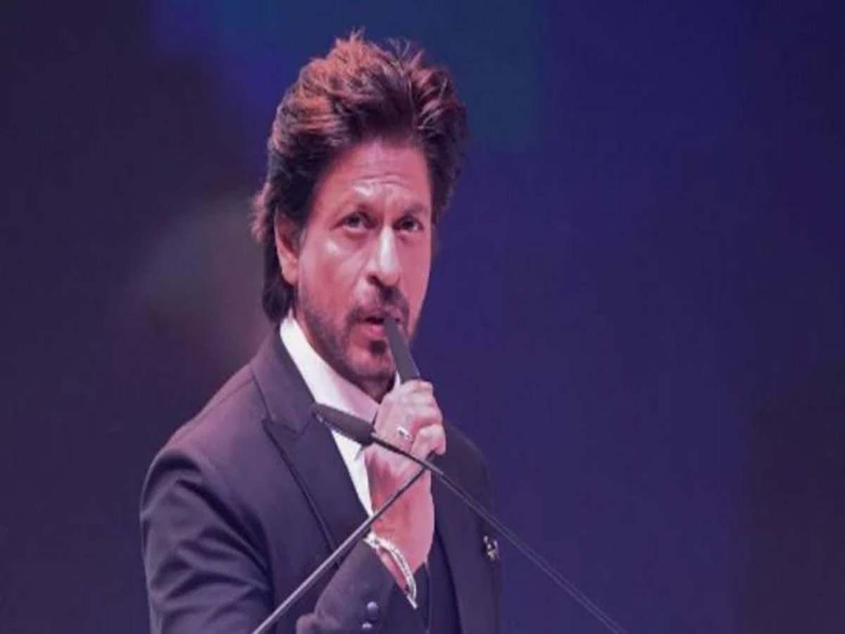 Shah Rukh Khan Security: धमकी के बाद शाहरुख खान को दी जाएगी इस केटेगरी की सिक्योरिटी Shah Rukh Khan Security: धमकी के बाद शाहरुख खान को दी जाएगी इस केटेगरी की सिक्योरिटी