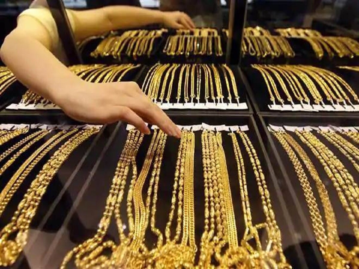 Gold Rate: सस्ता सोना खरीदने का आज अच्छा मौका, जल्द बढ़ सकते हैं दाम! जानें- अपने शहर के लेटेस्ट रेट