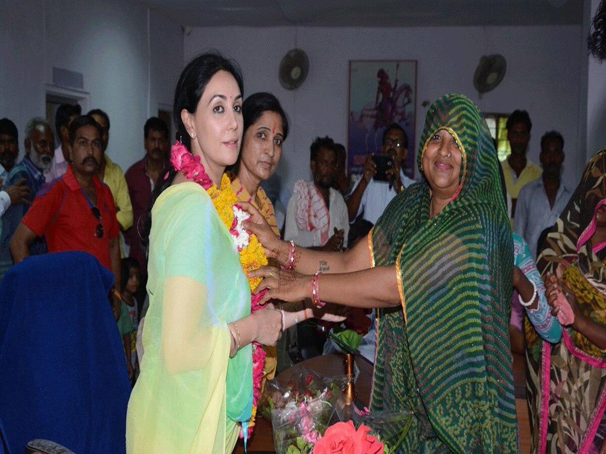 Diya Kumari Video: जयपुर के विधाधरनगर विस से दीया कुमारी को टिकट, भाजपा कार्यकर्ता बधाई देने सिविल लाइन पहुंचे