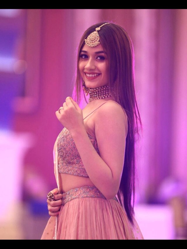 jannat zubair rahmani unseen photos and facts | 22 साल की जन्नत जुबैर हैं  25 करोड़ की मालकिन! | Hindi News, मनोरंजन