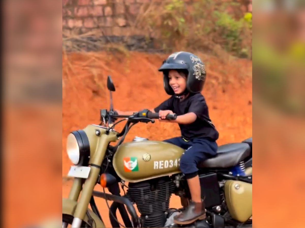 Chhote bachho ki deals bullet bike