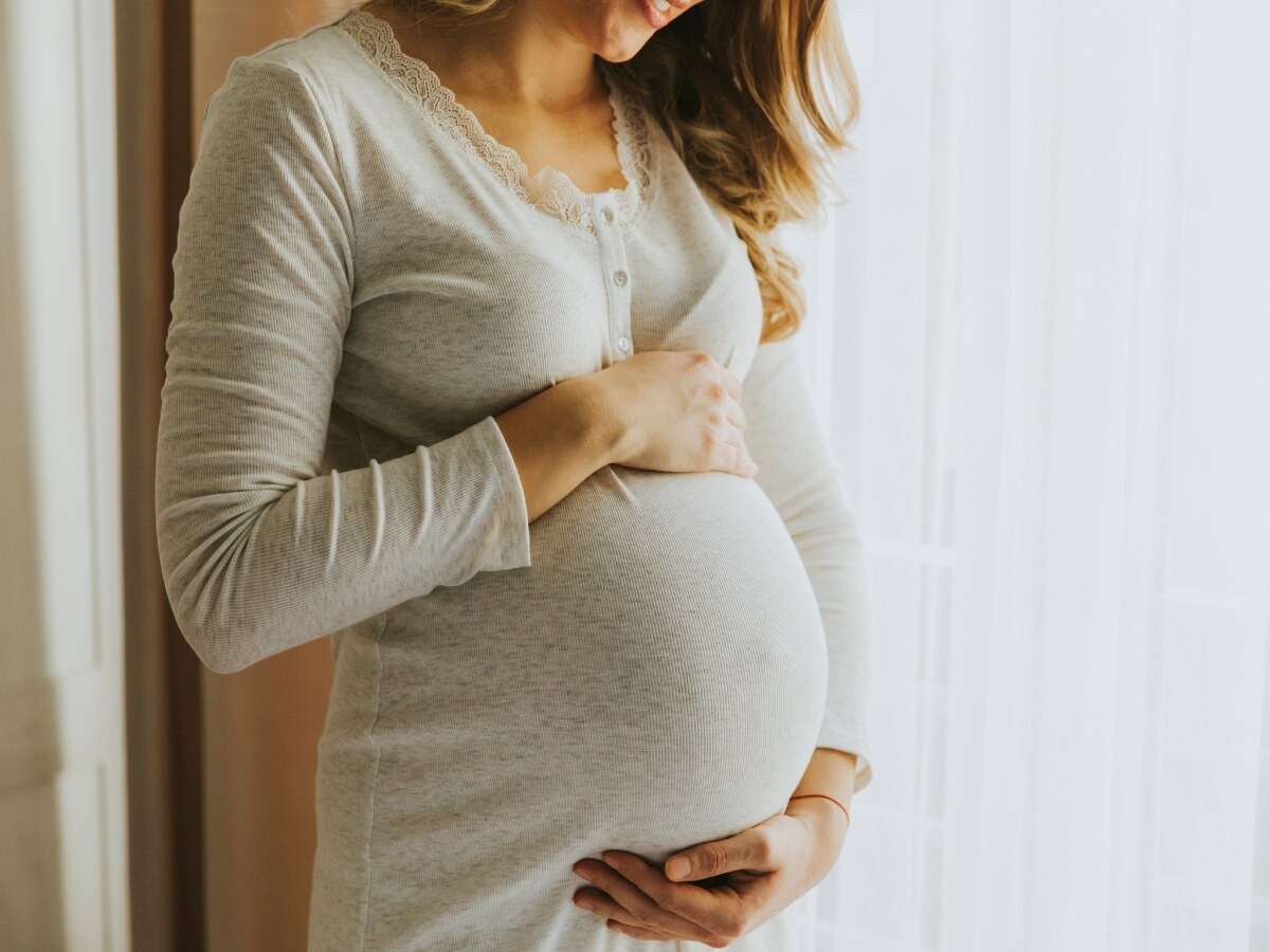 Pregnancy Tips: प्रेग्नेंसी में गलती से भी इन 3 वैक्सीन को न करें इग्नोर, मां-बच्चे के लिए खड़ी हो जाएगी मुसीबत