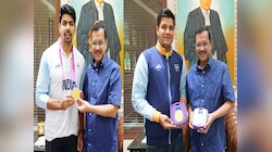 Asian Games के विजेताओं से मिले CM केजरीवाल, सरकार ने की थी इनकी आर्थिक मदद