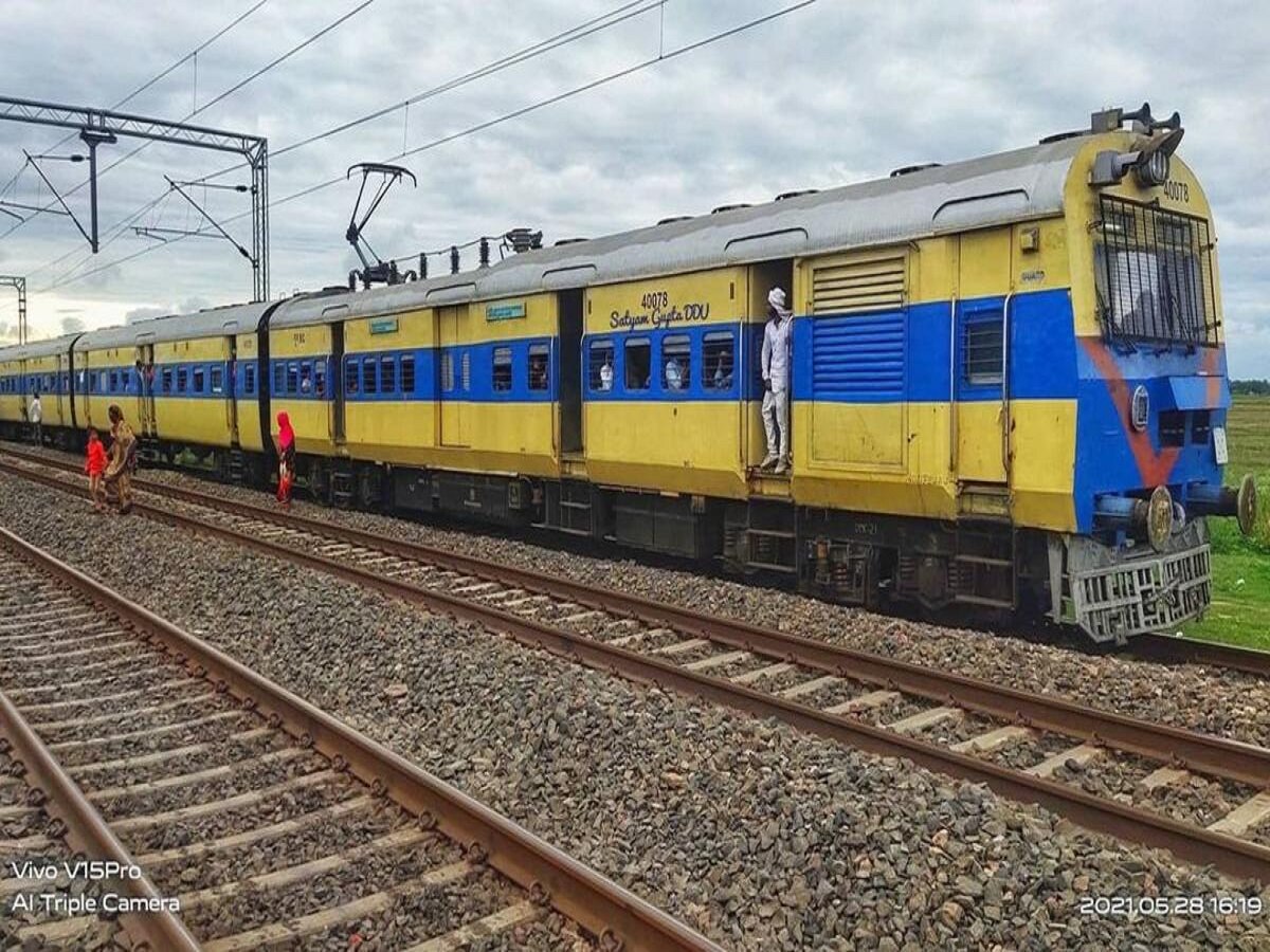 Bihar Train News: दीनदयाल उपाध्याय-पटना रेलखंड पर परिचालन शुरू, युद्धस्तर पर पुनर्बहाली कार्य जारी