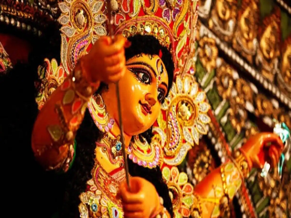 Shardiya Navratri 2023: नवरात्रि के लिए सजे दिल्ली के ये मंदिर, एक बार जाकर जरूर लें माता का आशीर्वाद