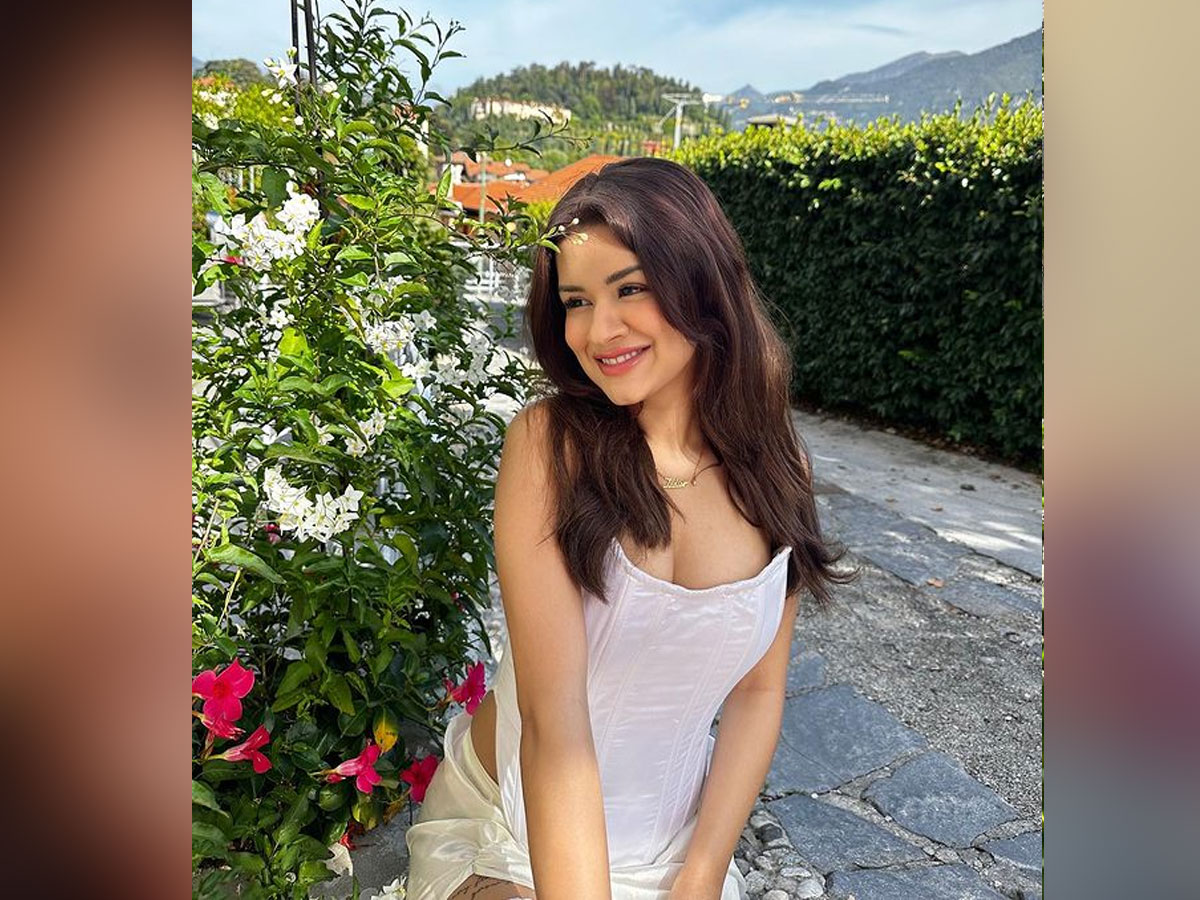 32 मिलियन से ज्यादा लोग फॉलो करते