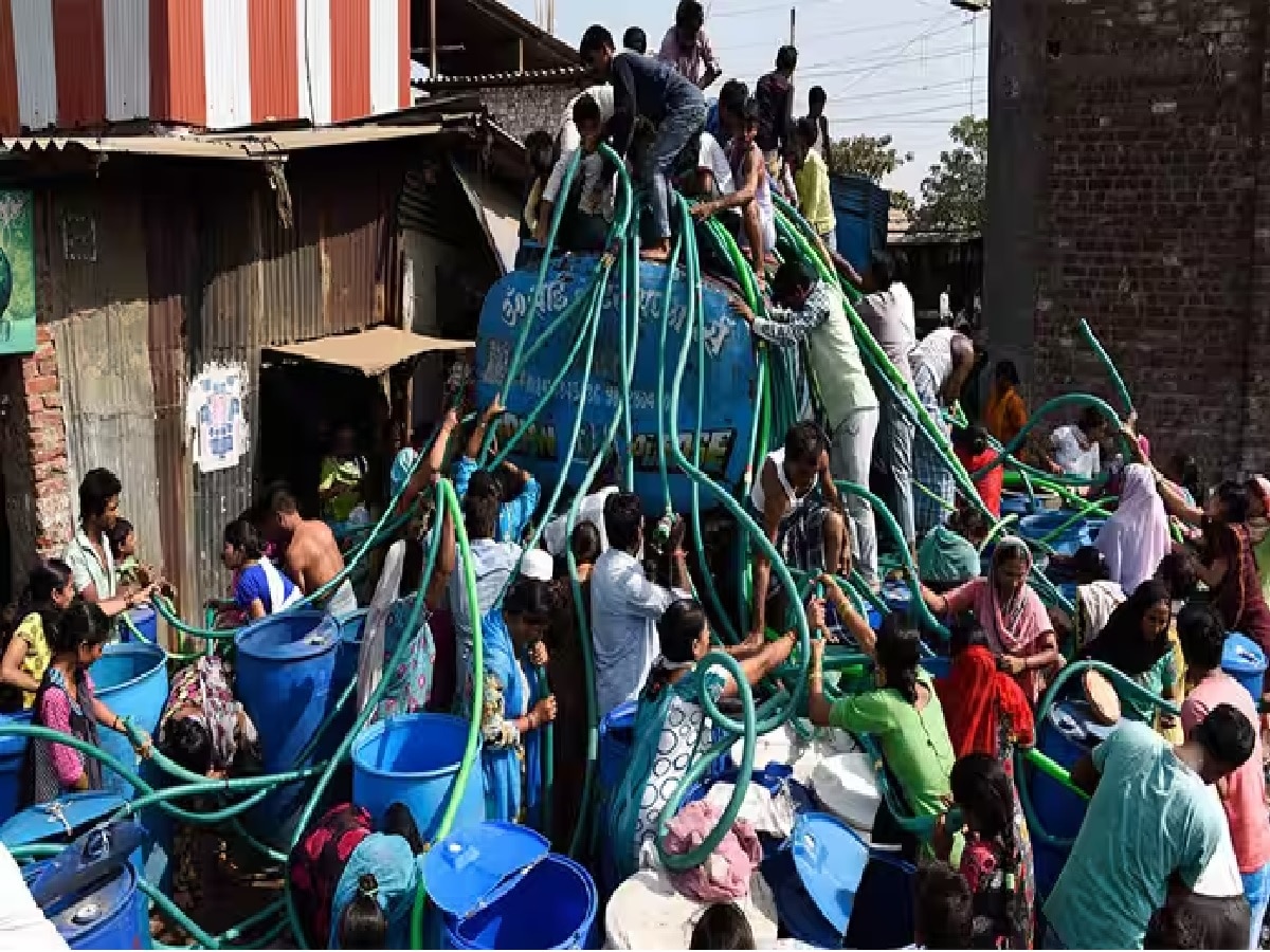 Water Crisis: त्योहारों से पहले बड़ा झटका! 20 दिनों तक पानी के लिए तरसेगा Delhi-NCR, जानें वजह