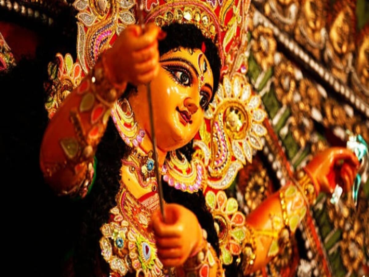 Navratri 2023: इस बार नवरात्रि में बन रहा बेहद शुभ योग, ये सामान खरीदने से आएगी बरकत