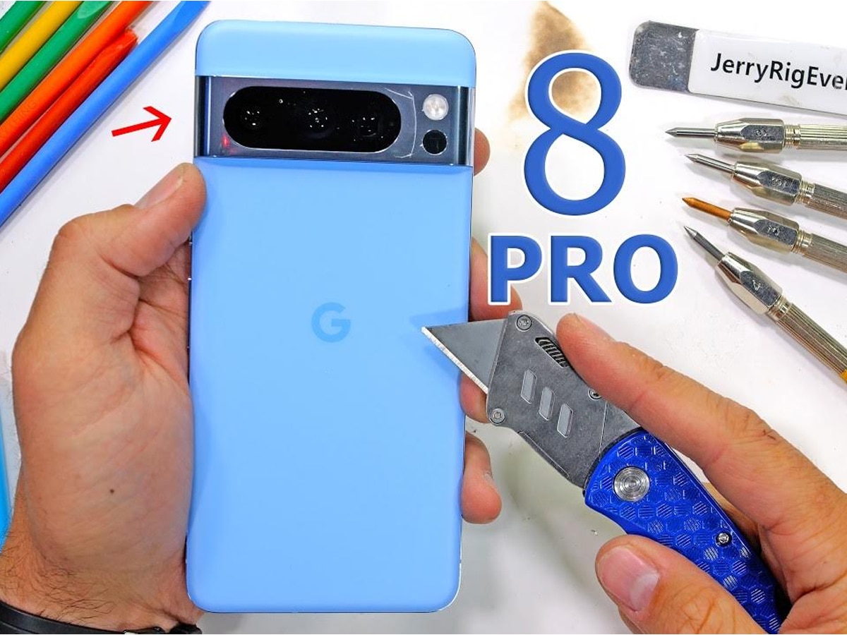 Google Pixel 8 Pro Vs iPhone 15 Pro Max: जानिए बेंड टेस्ट में किस फोन की हुई जीत