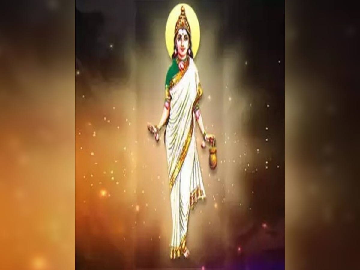 Navratri 2023 Day 2: नवरात्रि के दूसरे दिन मां ब्रह्मचारिणी की ऐसे करें पूजा, इस मंत्र का जप करने से सभी मनोकामनाएं होगी पूर्ण 