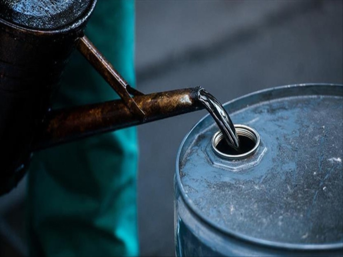 Crude Oil 90 डॉलर के पार, पेट्रोल-डीजल का क्या है हाल? यहां चेक करें 1 लीटर  का भाव