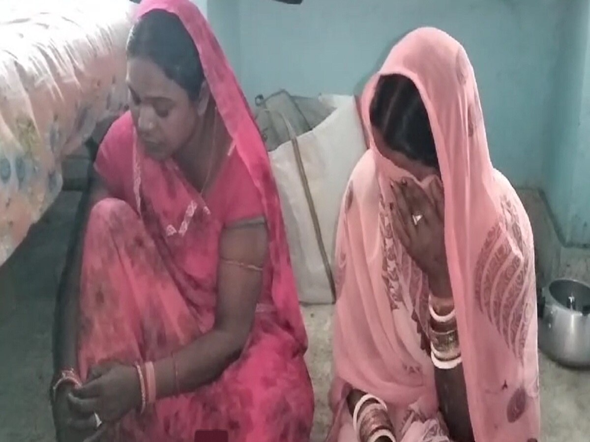 Lakhisarai News: मां जगदंबा मंदिर की भीड़-भाड़ में मोबाइल, जेवरात की चोरी, 2 महिला चोर गिरफ्तार