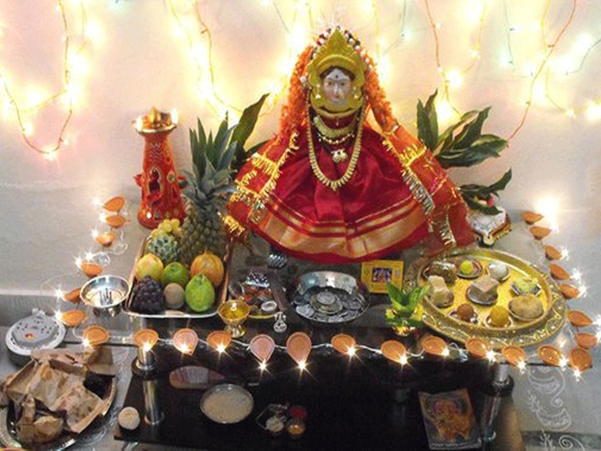 Mahalaxmi Vrat Katha : 16 शुक्रवार करें ये व्रत, मां लक्ष्मी से मिलेगा सुख समृद्धि का आशीर्वाद