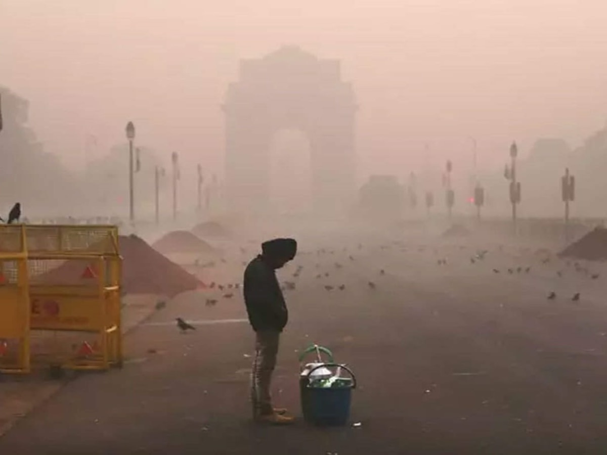 Delhi AQI: बाप रे! दिवाली से पहले ही दम घोंटने लगी हवा तो बाद में क्या होगा? अस्पतालों में मरीजों का तांता