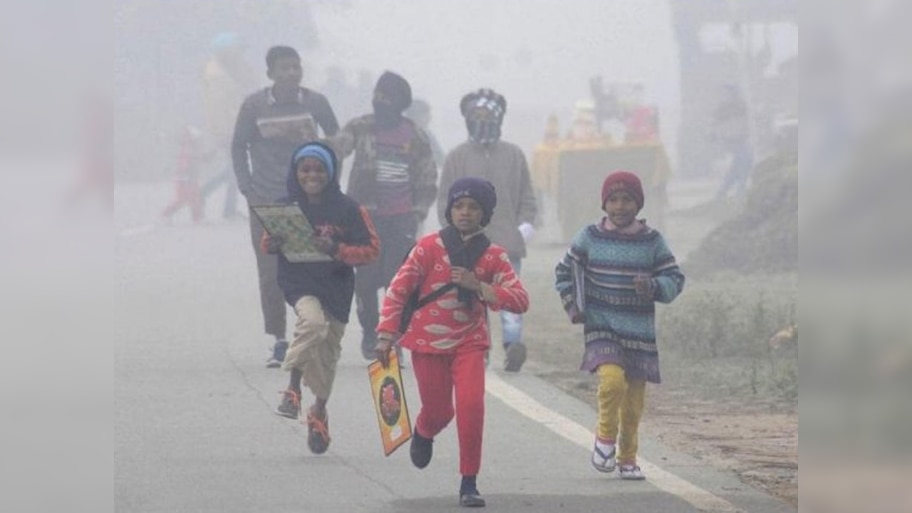 Weather Update Today: बिहार समेत इन राज्यों में गुलाबी ठंड ने दी दस्तक; जानें मौसम का मिजाज