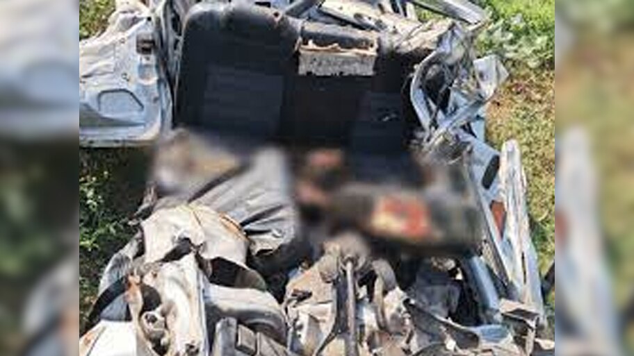 यमुना एक्सप्रेसवे पर हुआ भीषण हादसा; एक ही परिवार के 5 लोगों की हुई मौत
