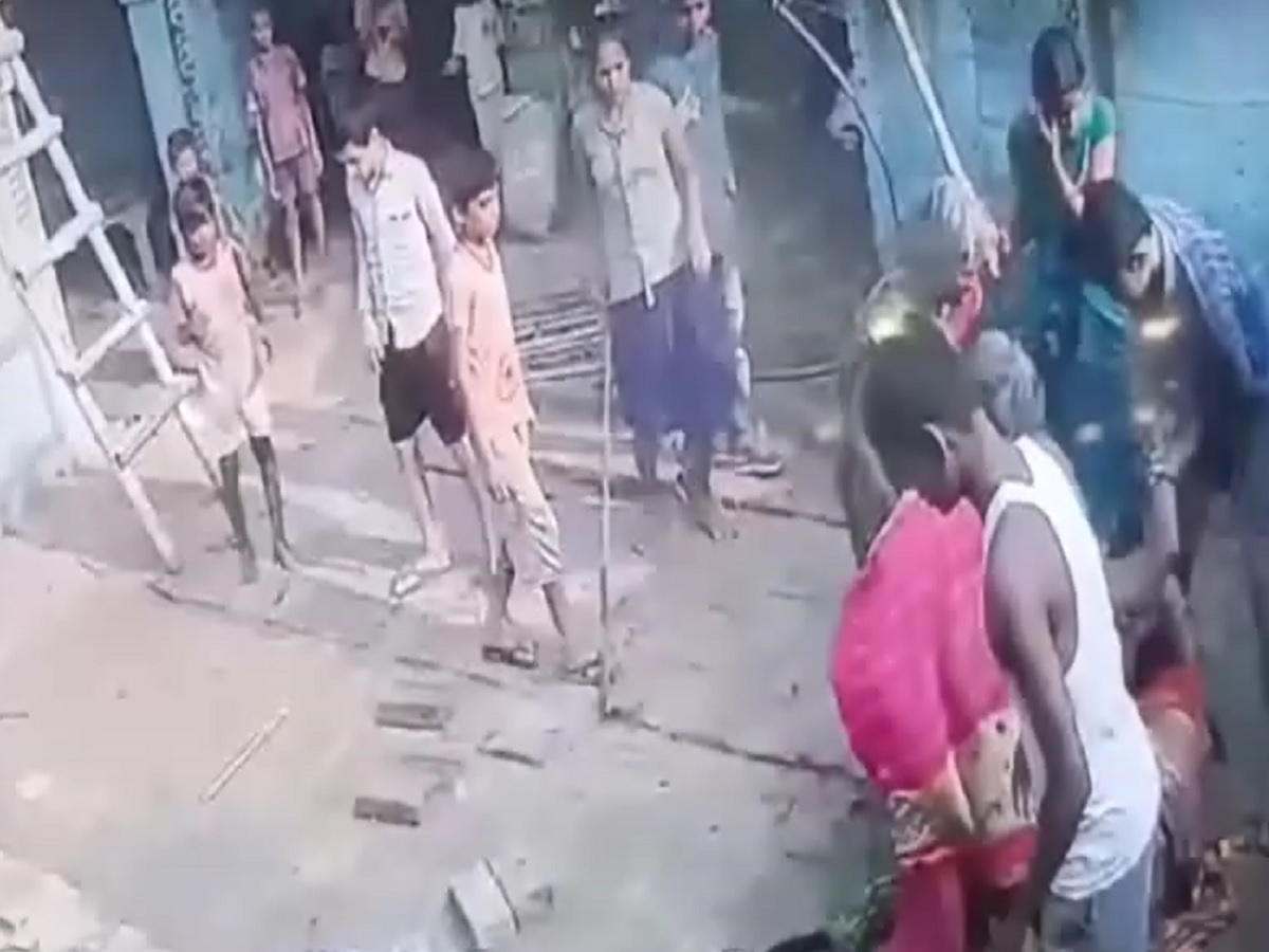Fight between two parties over land dispute three people including two ...