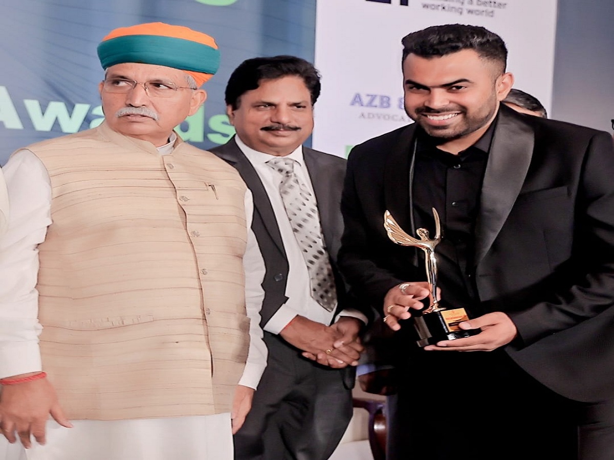 कानूनी शिक्षा के क्षेत्र में लॉ प्रेप ट्यूटोरियल को मिला नेशनल लीगल एक्सीलेंस अवार्ड कानूनी शिक्षा के क्षेत्र में लॉ प्रेप ट्यूटोरियल को मिला नेशनल लीगल एक्सीलेंस अवार्ड