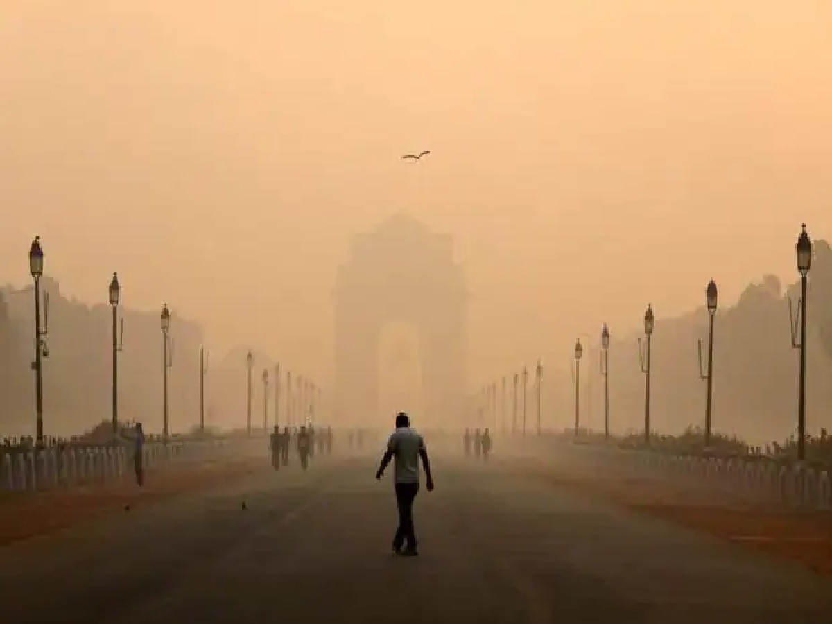 Delhi Pollution: दिवाली से पहले जहरीली हुई दिल्ली की हवा, AQI पहुंचा 300 पार, अभी और बिगड़ेंगे हालात