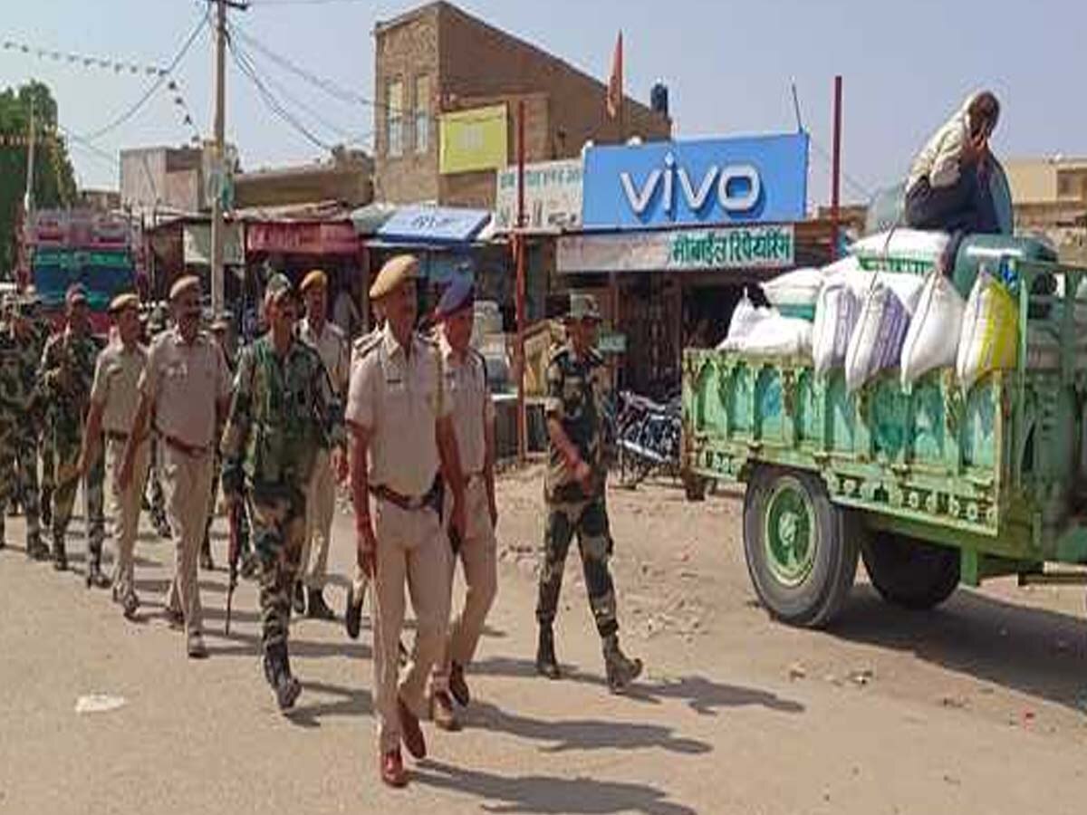 जैसलमेर न्यूज: मोहनगढ़ में शांति व्यवस्था को लेकर बड़ा कदम,पुलिस ने निकाला फ्लैग मार्च