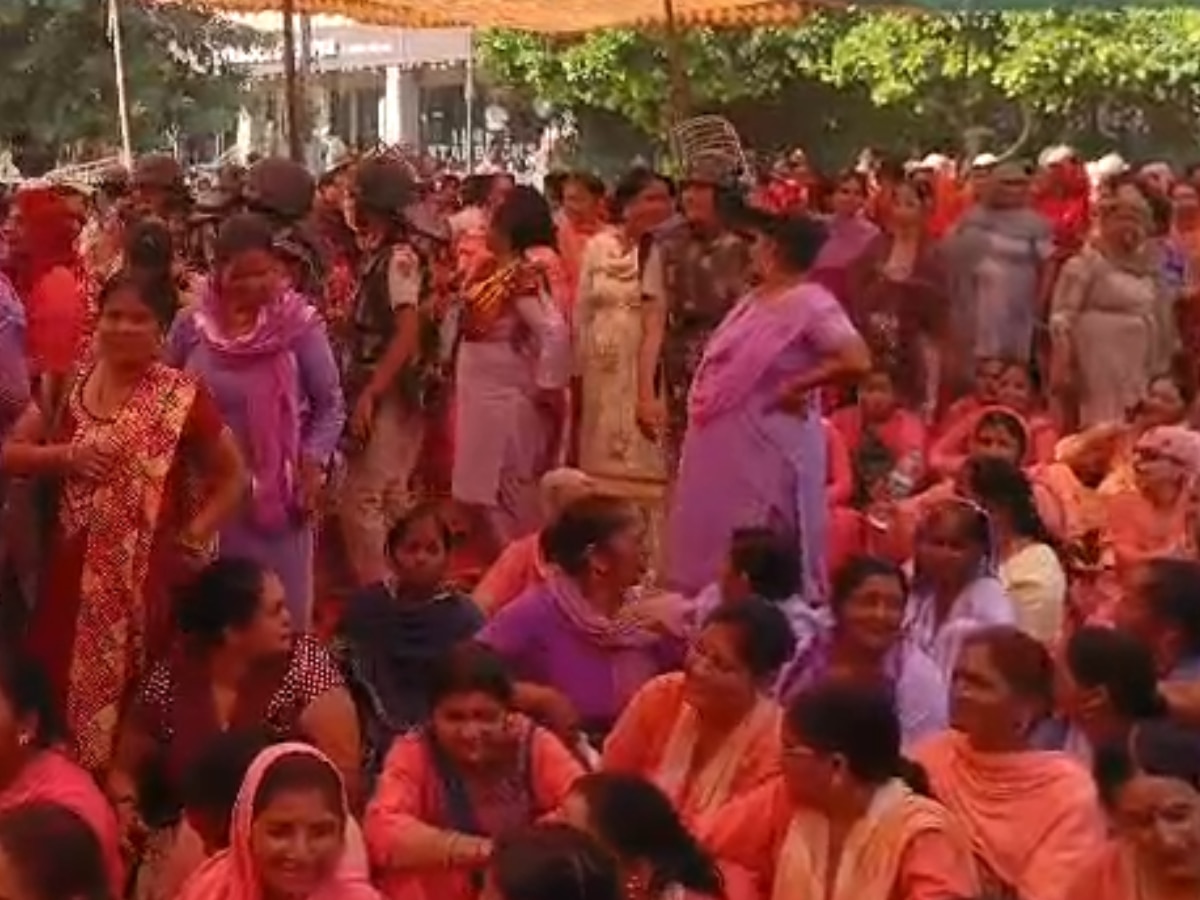 Anganwadi Workers Protest: इस दिन खत्म हो सकता है आंगनबाड़ी वर्कर्स का धरना प्रदर्शन, रखी ये शर्त 