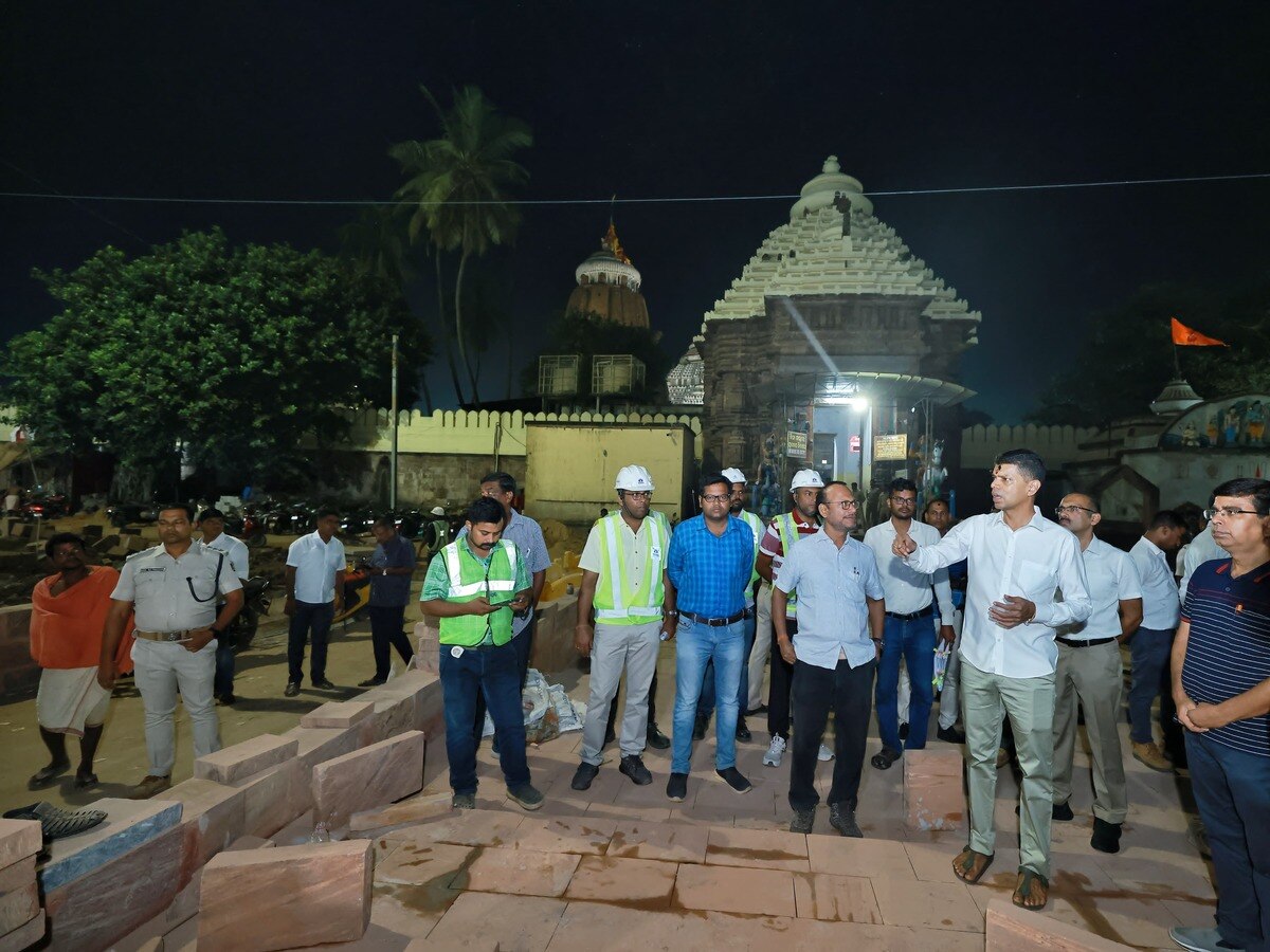 Srimandir Parikrama Project: ଶ୍ରୀମନ୍ଦିର ପରିକ୍ରମା ପ୍ରକଳ୍ପର ଅଗ୍ରଗତି ସମ୍ପର୍କରେ ସମୀକ୍ଷା କଲେ ୫ଟି ଅଧ୍ୟକ୍ଷ ଭିକେ ପାଣ୍ଡିଆନ