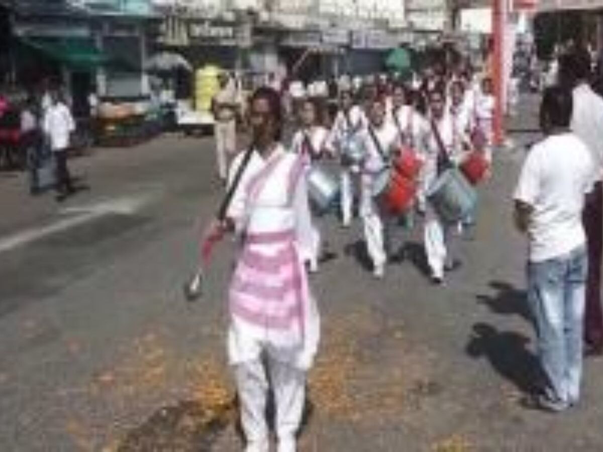 Dungarpur : RSS सेविकाओं ने निकाला पथ संचलन, बैंड की धुनों पर मिलाया कदमताल