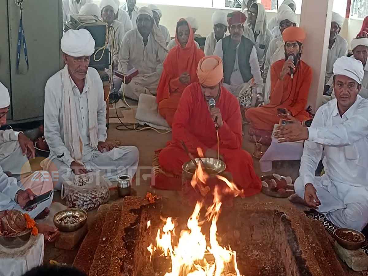 सांचौर-शरद पूर्णिमा पर जम्भेश्वर मंदिर चिमड़ावास में खीर महोत्सव का आयोजन, हजारों श्रद्धालुओं ने लिया भाग