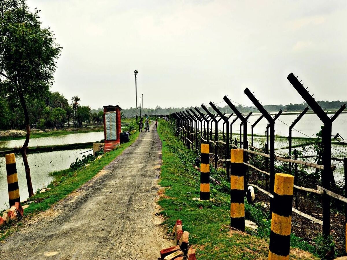 India International Border: ଇସ୍ରାଏଲ ଉପରେ ହାମାସ ଆକ୍ରମଣ ପରେ ସତର୍କ ହୋଇଉଠିଲା ଭାରତ; ବଢିଲା ସୀମା ସୁରକ୍ଷା 