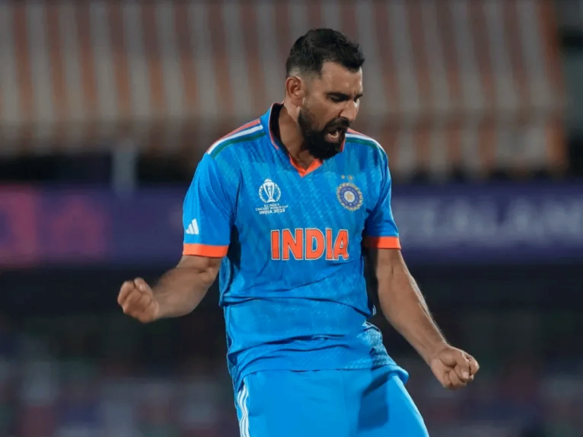 Live Breaking: IND vs ENG Live Score: भारतीय टीम की लय बरकरार, इंग्लैंड को 100 रनों से हराया, शमी ने झटके 4 विकेट Live Breaking: IND vs ENG Live Score: भारतीय टीम की लय बरकरार, इंग्लैंड को 100 रनों से हराया, शमी ने झटके 4 विकेट