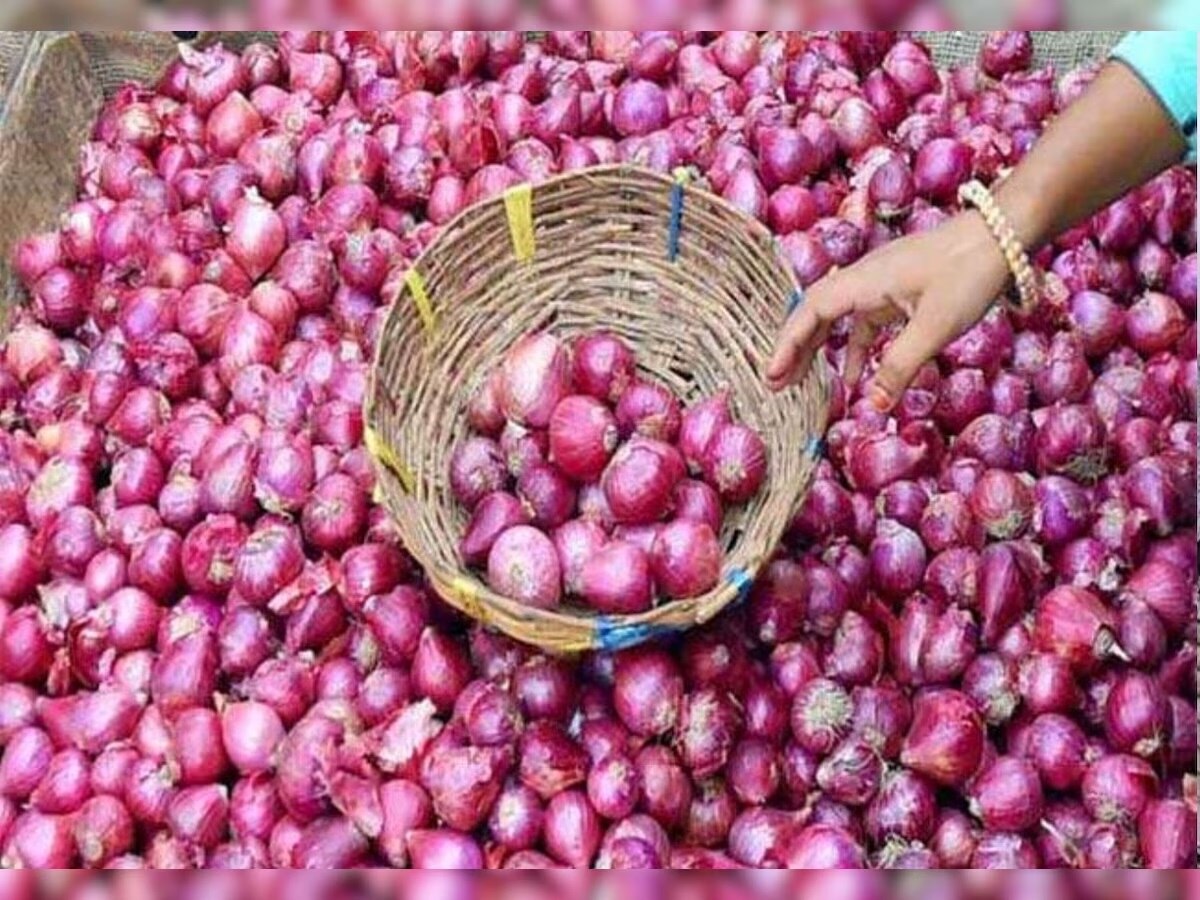 Onion Price Hike: फिर आंख से आंसू निकालने लगा प्याज, बिहार झारखंड में बिक रहा 60 से 65 रुपये प्रति किलो