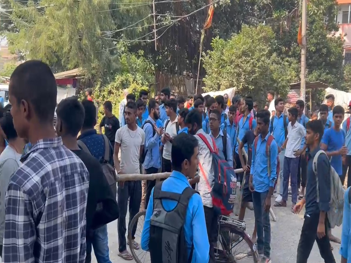Bihar News: उपस्थिति कम होने पर परीक्षा में शामिल होने से रोका तो छात्रों ने जमकर किया बवाल