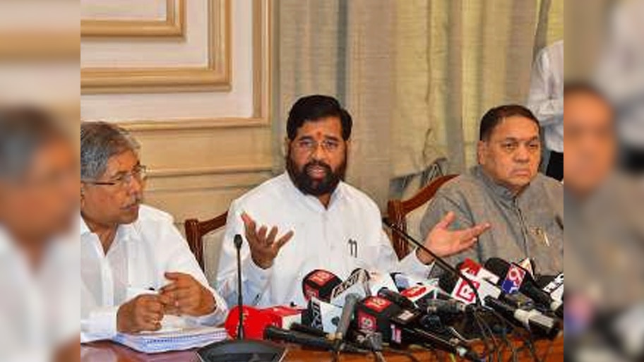 Maratha Reservation: मराठा रिजर्वेशन की दिशा में एक कदम आगे बढ़ी सरकार; मिल सकता है OBC का दर्ज़ा  