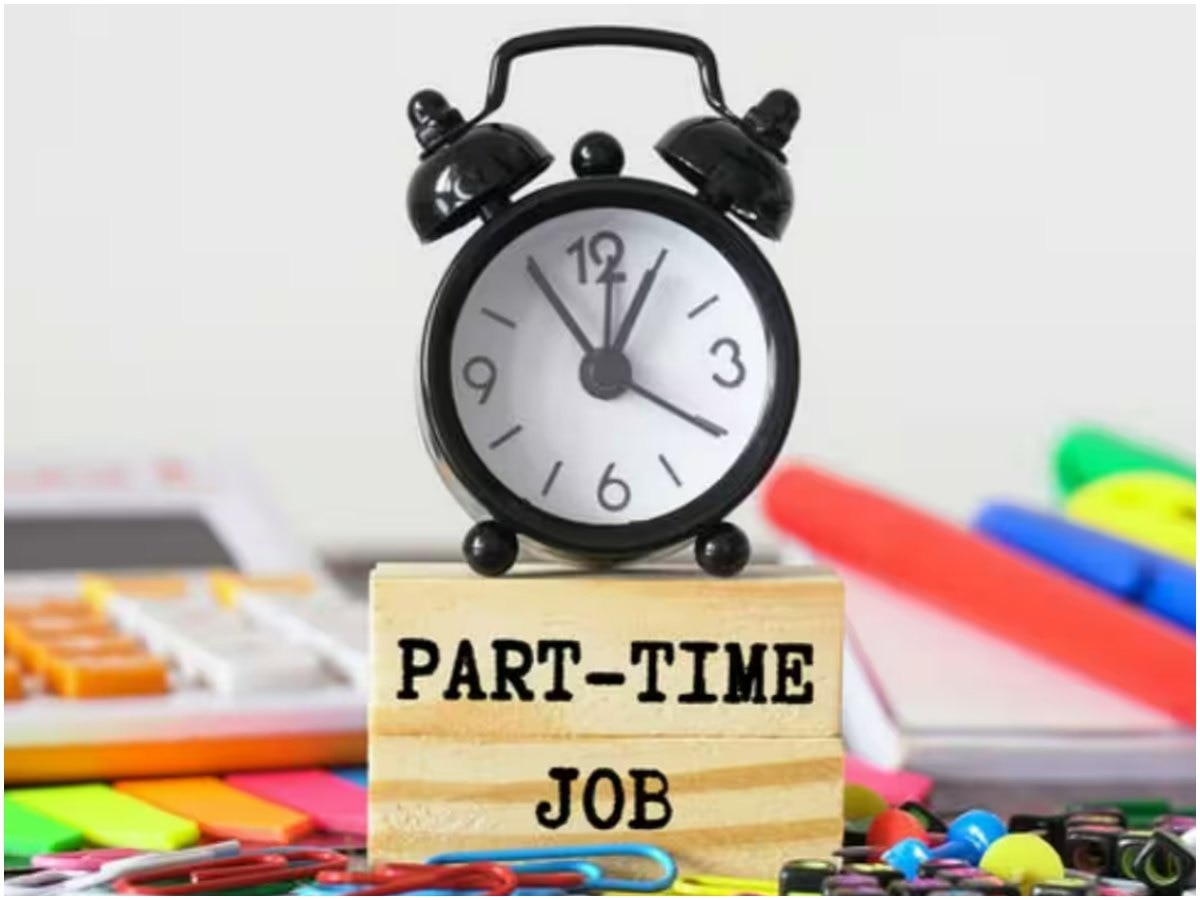 Part Time Jobs: कोई भी कर सकता है इन 10 पार्ट टाइम जॉब्स को? कमाई भी अच्छी खासी होगी