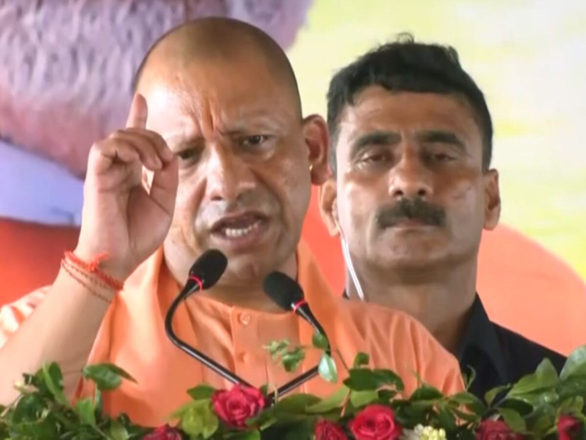 CM yogi Visit: CM योगी का अलवर दौरा,  कहा- कांग्रेस तालिबानी सोच की सरकार है इसे उखाड़ फेंकना है