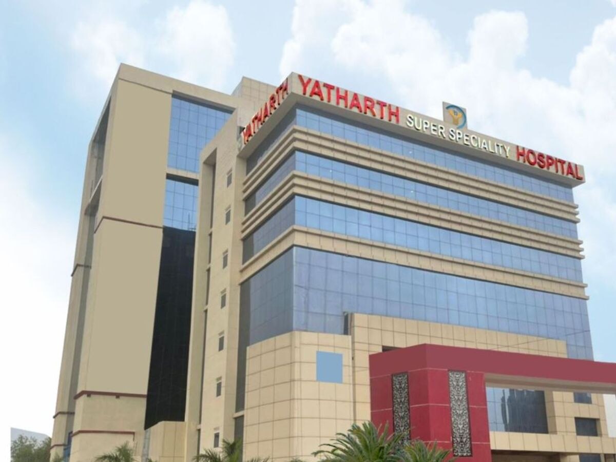 Noida Yathart Hospital Lift Accident