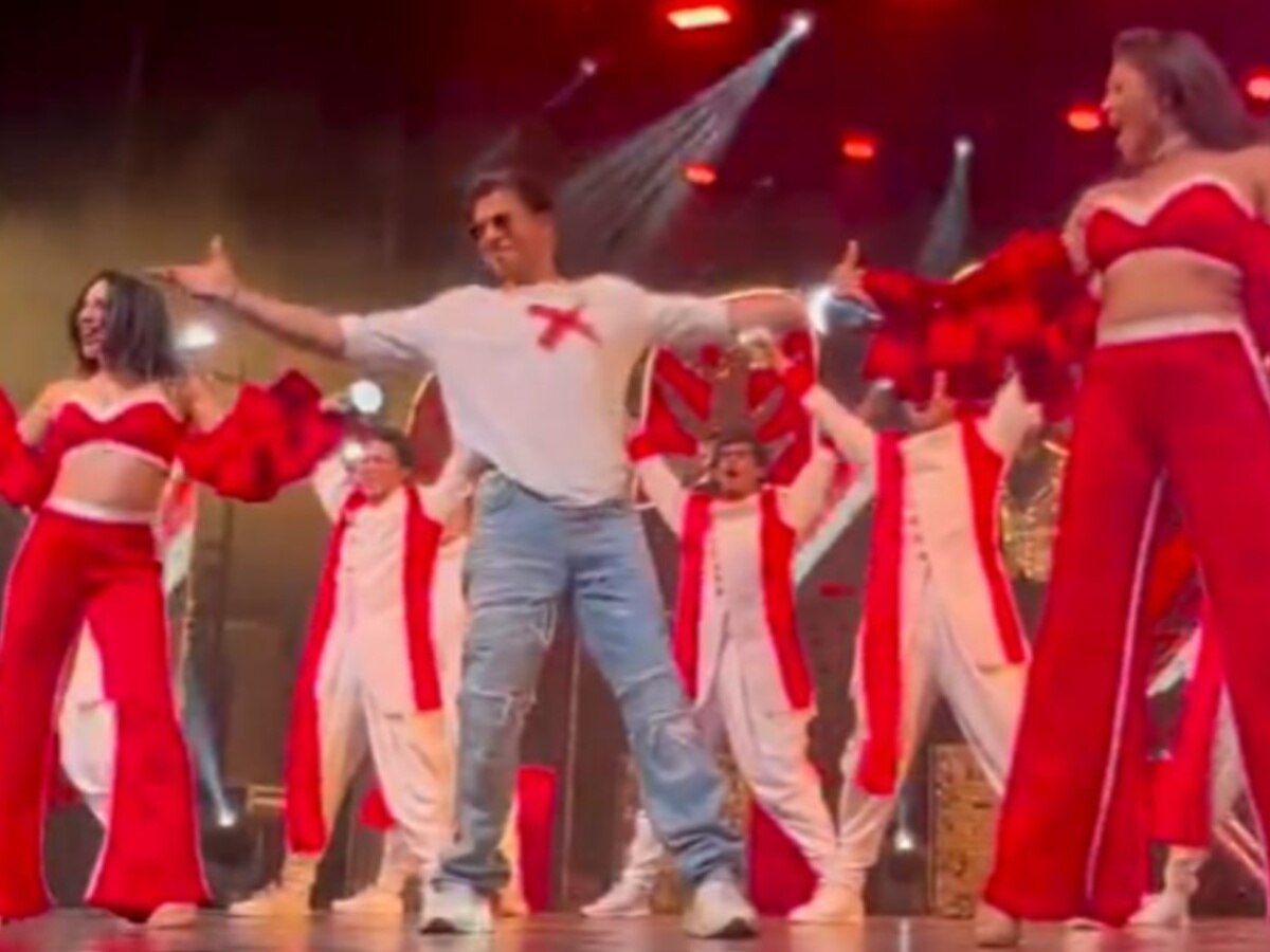 Shah Rukh Khan VIDEO: अपने बर्थडे झूमकर नाचे शाहरुख खान, अनोखे अंदाज में किया फैंस के शुक्रिया अदा