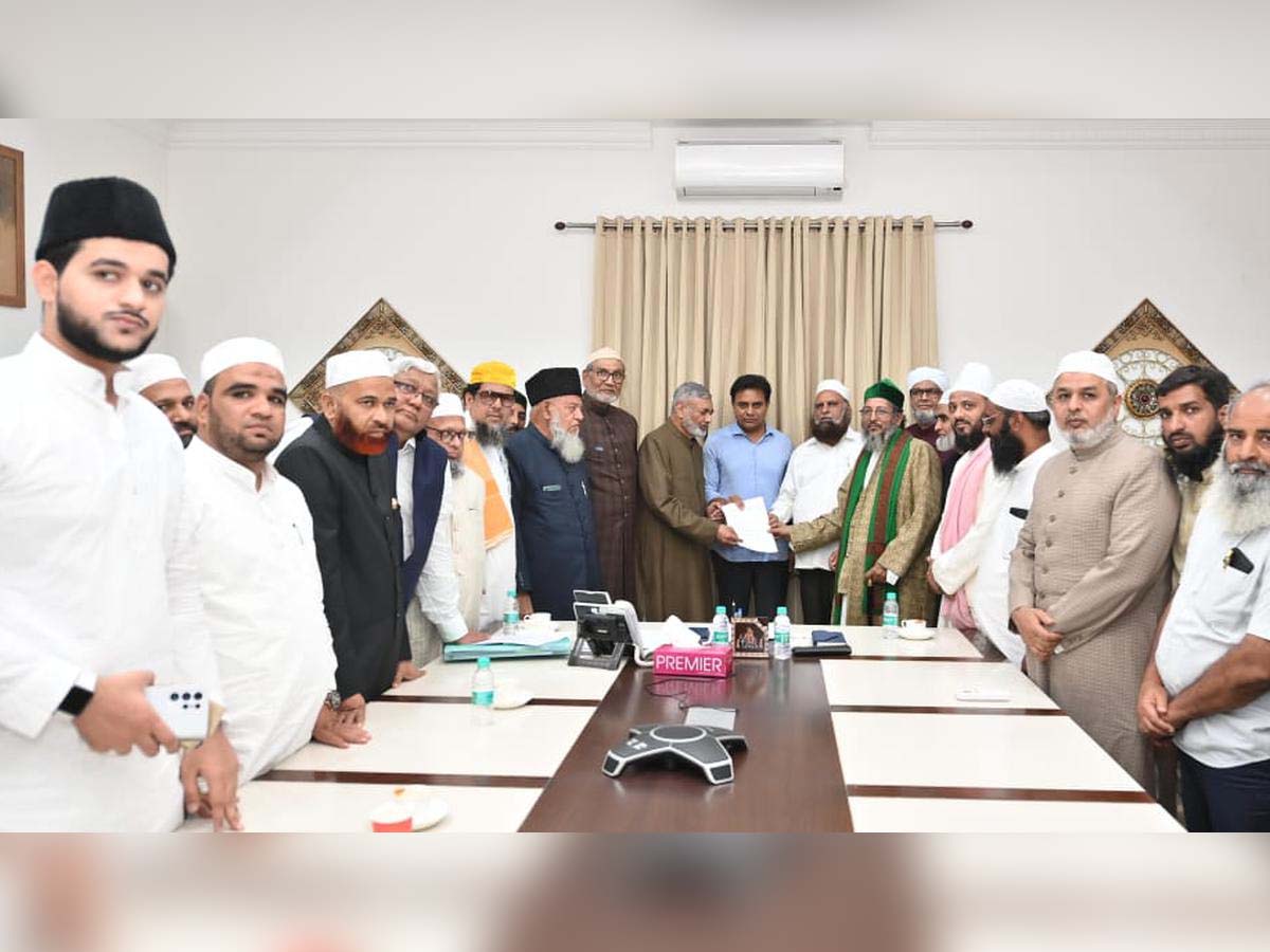इस मुस्लिम पार्टी ने BRS को दिया अपना सपोर्ट, पार्टी बोली- सभी के लिए करते हैं काम इस मुस्लिम पार्टी ने BRS को दिया अपना सपोर्ट, पार्टी बोली- सभी के लिए करते हैं काम
