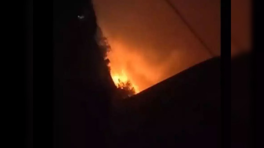 आतंकी हमले से दहला पाकिस्तान; मियांवाली एयरबेस में घुसे दहशतगर्द, भीषण गोलीबारी