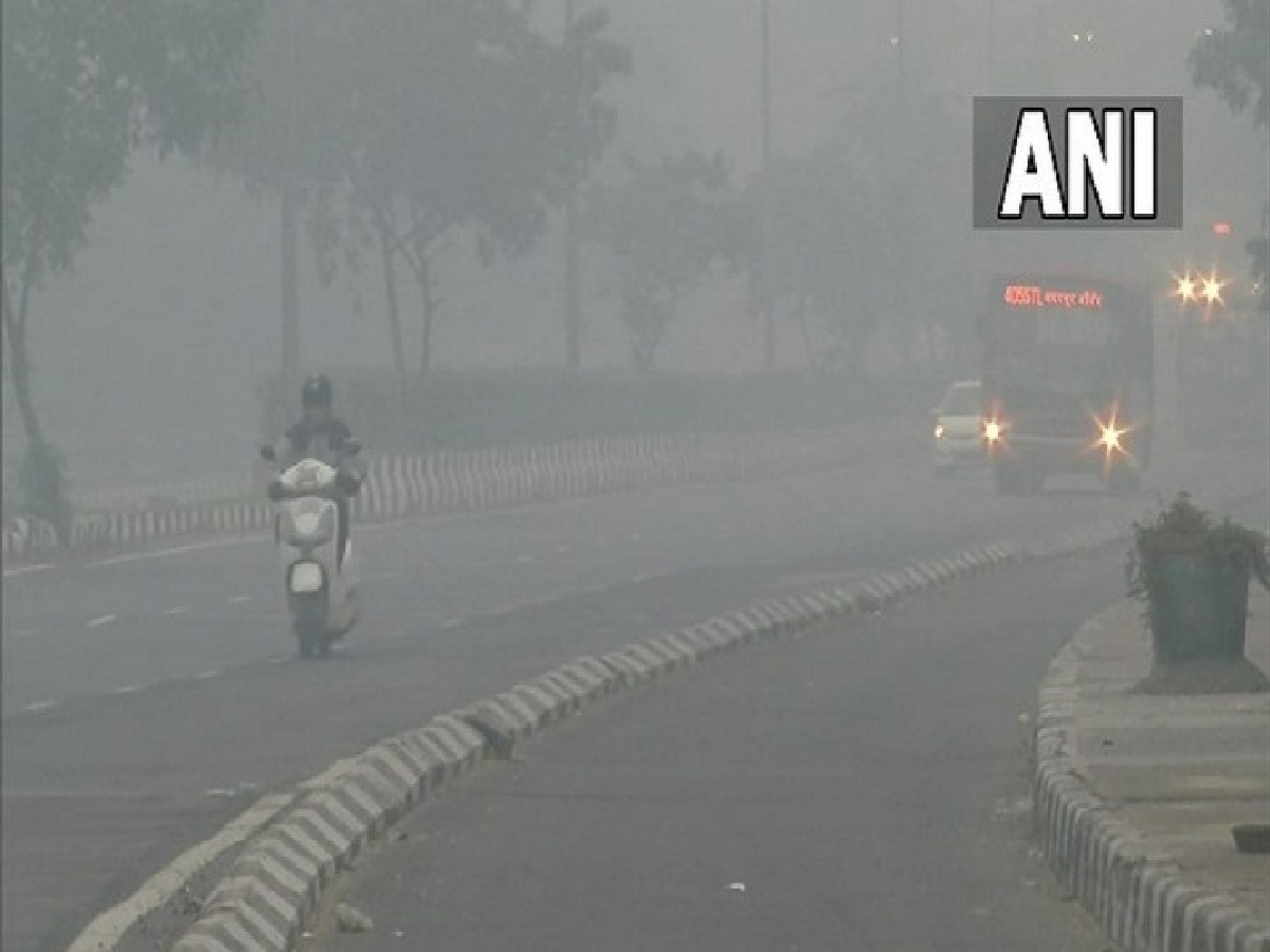 Delhi Pollution: दिल्ली में बढ़ते प्रदूषण से हाहाकार,  CAQM ने लागू की ग्रैप-4 की पांबदियां, जानें क्या-क्या रहेगा बंद