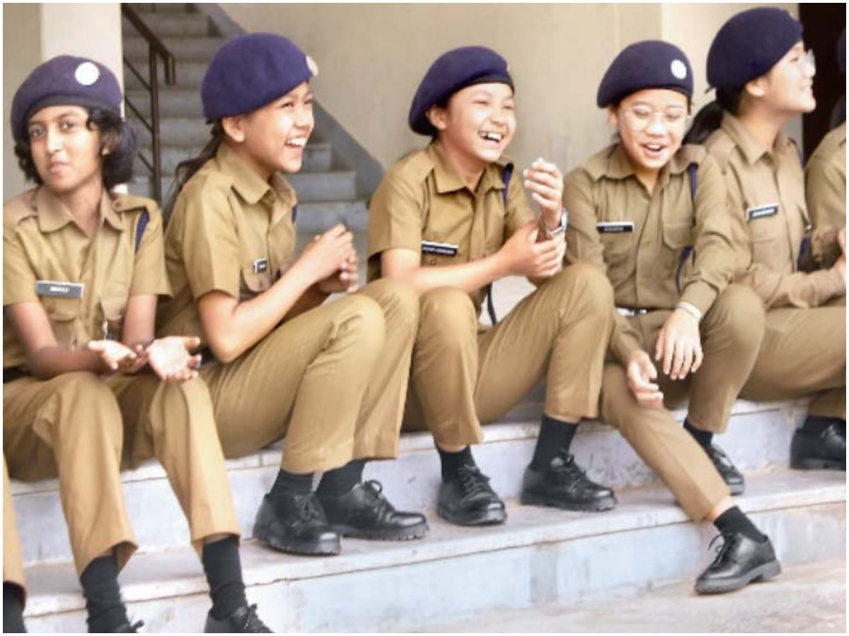 Sanik School Admission: सैनिक स्कूल में कराना है अपने बच्चे का एडमिशन तो तैयार कर लीजिए ये वाले पेपर