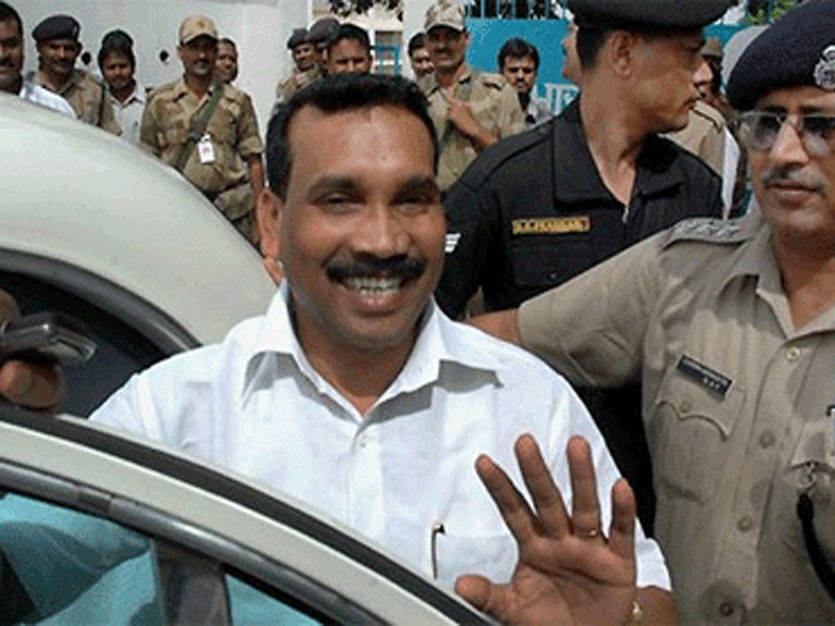 Jharkhand News: मनी लॉन्ड्रिंग मामले में पूर्व सीएम मधु कोड़ा को हाई कोर्ट से मिली राहत, PMLA कोर्ट की कार्रवाई पर लगाई रोक Jharkhand News: मनी लॉन्ड्रिंग मामले में पूर्व सीएम मधु कोड़ा को हाई कोर्ट से मिली राहत, PMLA कोर्ट की कार्रवाई पर लगाई रोक