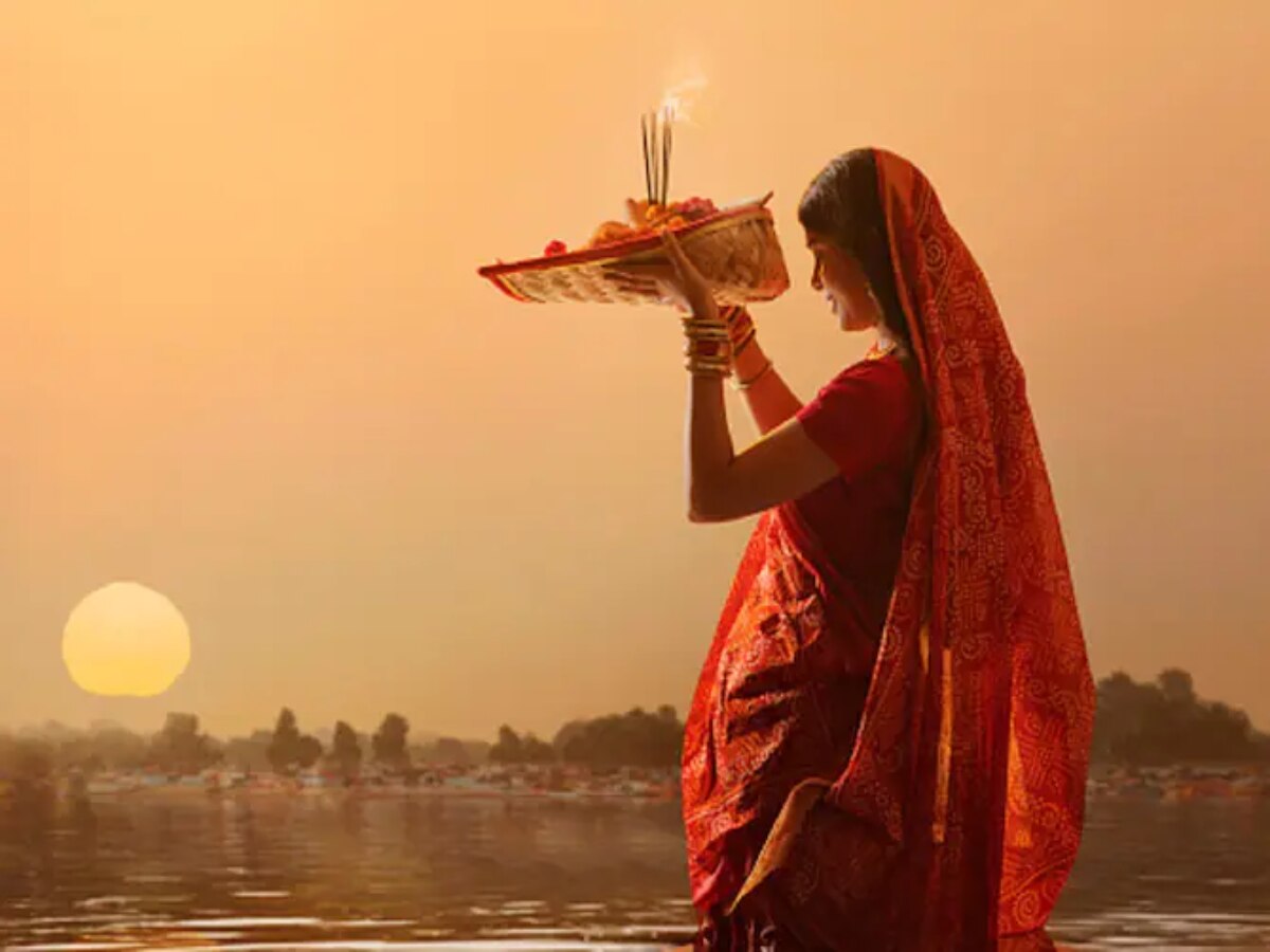 Chhath 2023 Delhi: बुराड़ी में छठ घाटों की सफाई न होने के कारण श्रद्धालुओं की बढ़ीं चिंताएं