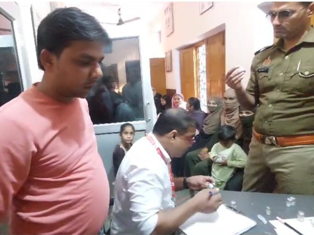 Moradabad CMO caught red handed 12th pass fake doctor