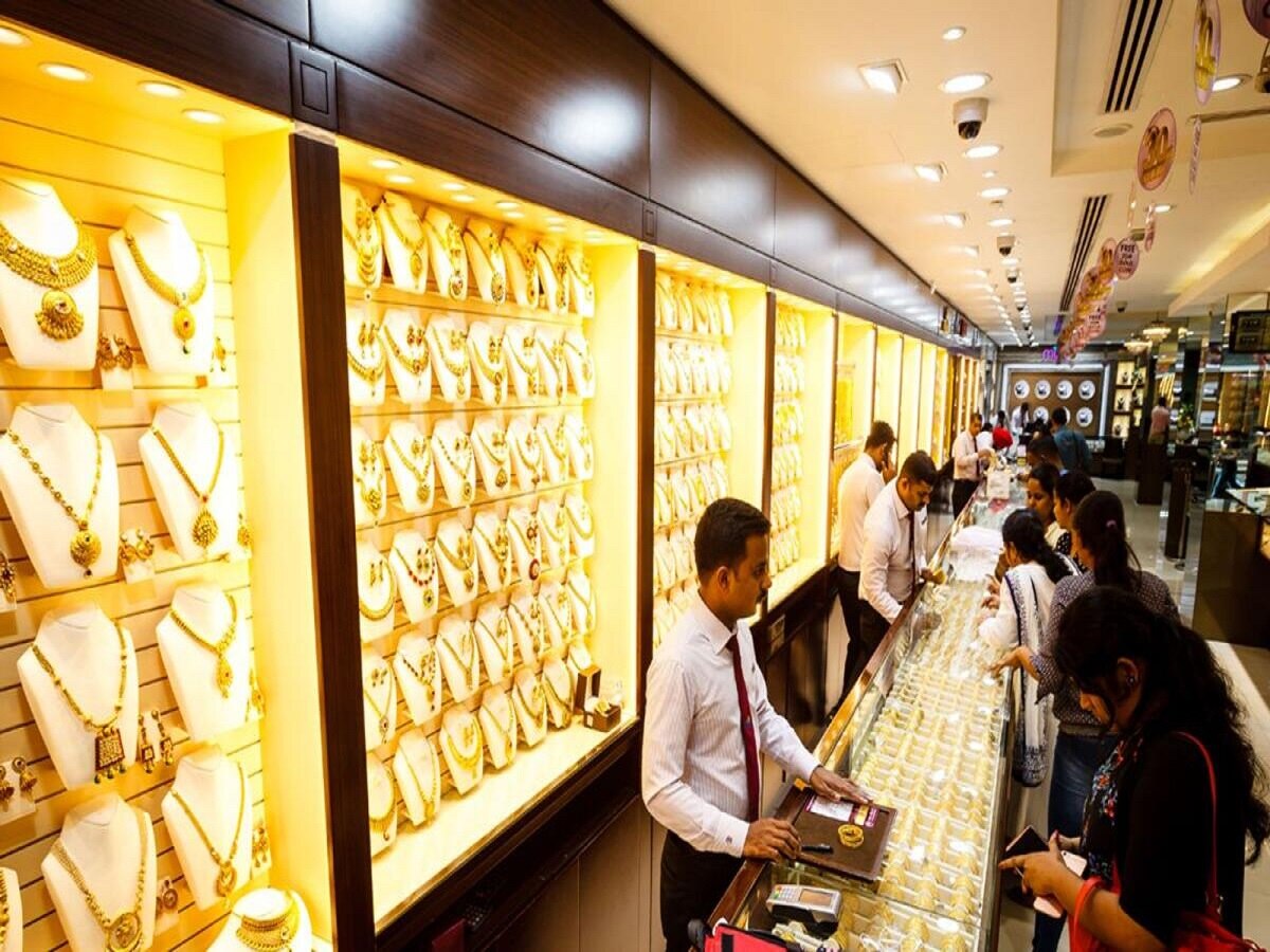 Jewellery Offers For Dhanteras: धनतेरस पर खरीदें सोने या हीरे की ज्वेलरी, यहां मिल रहा है बंपर डिस्काउंट